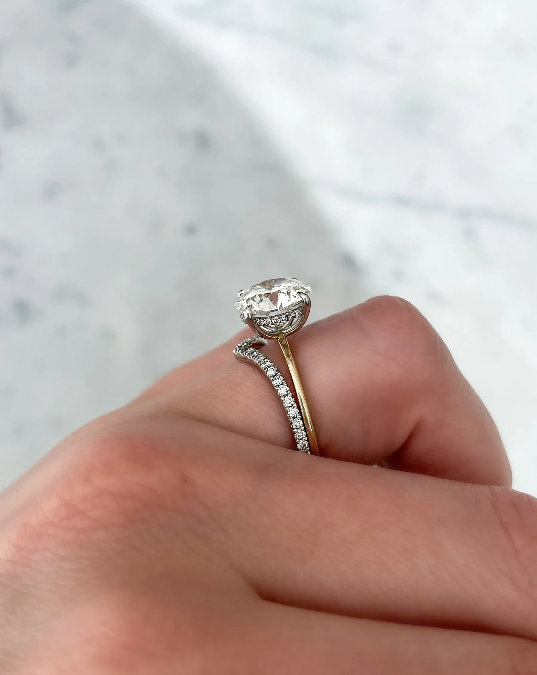 Curved Diamond Band