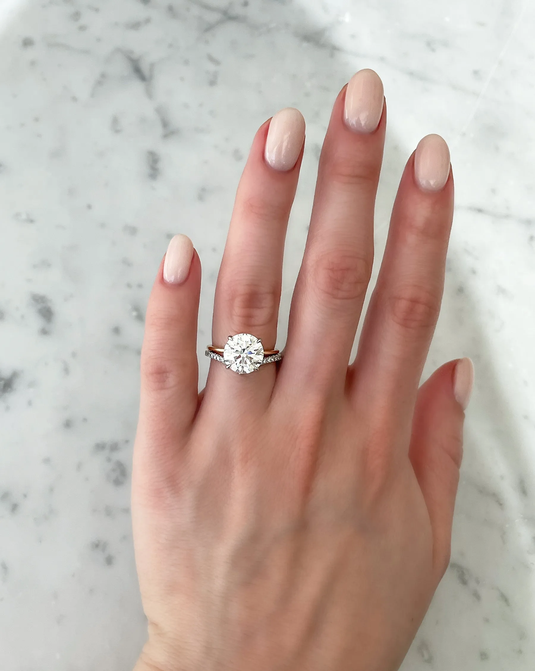 Curved Diamond Band